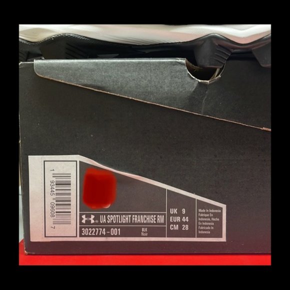 BNWT Under Armour Sports shoes Black/White 10.5 - Picture 6 of 6